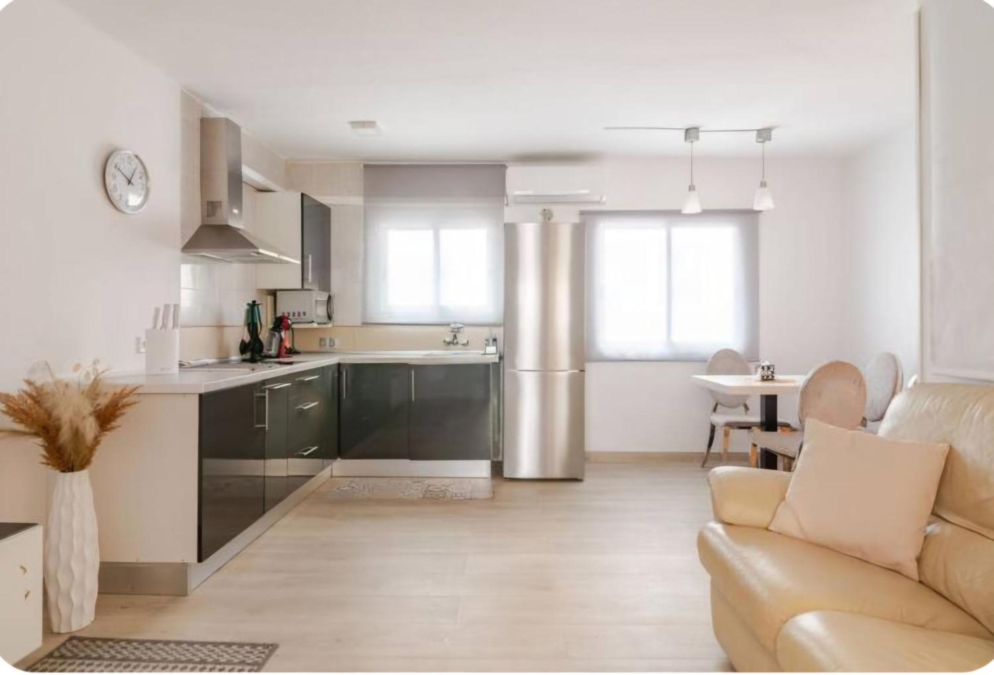Hermoso Apartamento Cerca Al Mar Blanes Luaran gambar