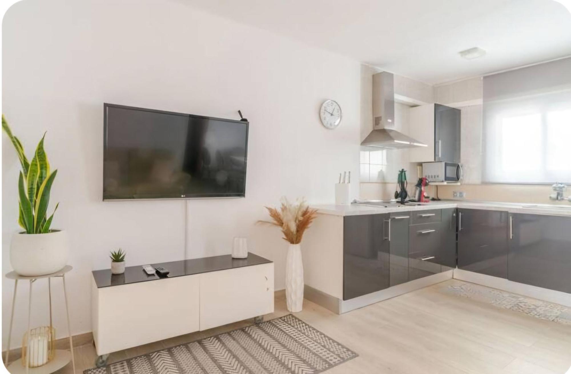 Hermoso Apartamento Cerca Al Mar Blanes Luaran gambar